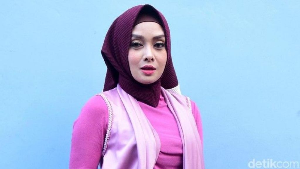Unggah Foto Tak Gunakan Hijab, Terry Putri Tuai Pujian dari Warganet!