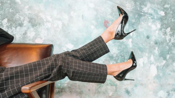 Kamu Suka Pakai High Heels? Simak 7 Tips Ini Supaya Nyaman Menggunakannya