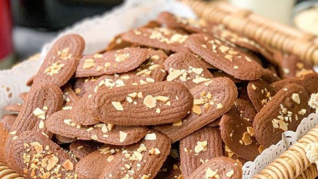 Resep Kue Lidah Kucing Coklat Kacang Almond, Manis dan Renyahnya Bikin Nagih!