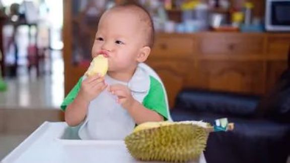 Jangan Sampai Diskip! Ini 4 Makanan yang Penting Diberikan pada Bayi Demi Tumbuh Kembangnya! Moms Sudah Tahu?