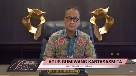 Menteri Perindustrian Agus Gumiwang Kartasasmita Ajak Masyarakat Gunakan Produk Kosmetik Buatan Indonesia