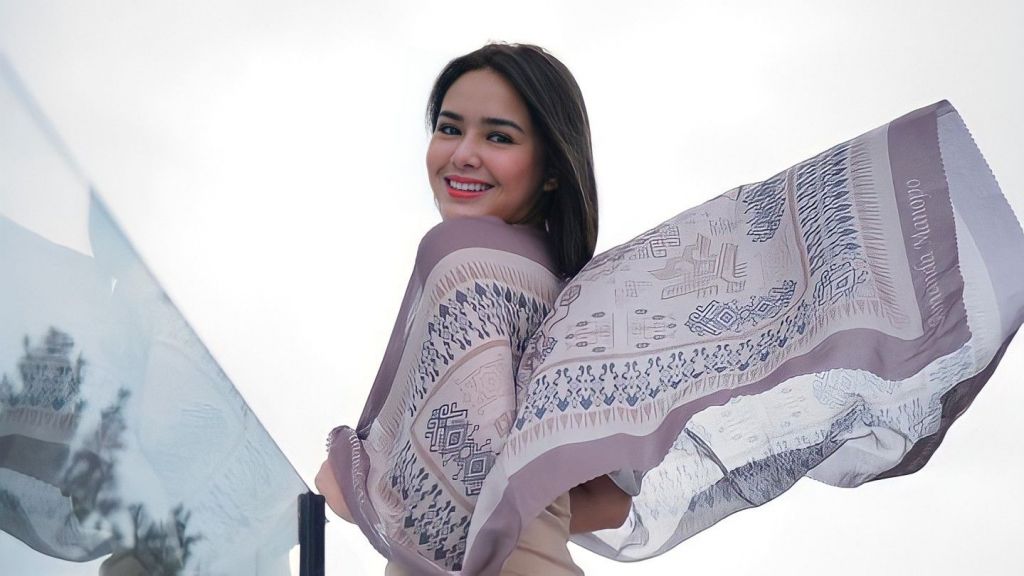 Amanda Manopo Pakai Dress Harga Terjangkau, Netizen: Kirain Jutaan!