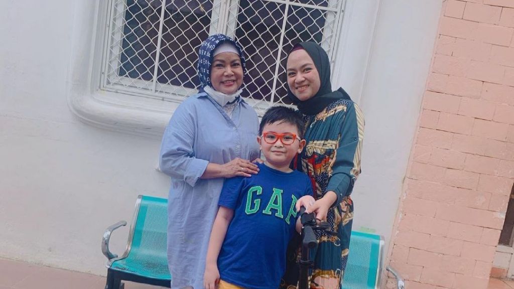 Istri Daus Mini, Yunita Lestari Bawa Anak Ke Psikolog Lantaran Dibully Akibat Polemik Tes DNA Daus Mini