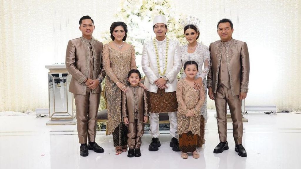 Pak Presiden Datang ke Pernikahan Atta-Aurel, Pendukung Jokowi Ini Beberkan Kelakuan Ashanty Sekeluarga: Sombong!
