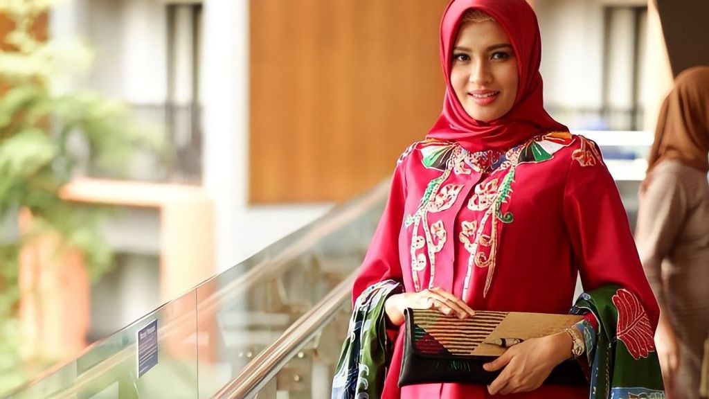 Intip Pesona Yulistra Ivo, Istri Sugianto Sabran Gubernur Kalimantan Tengah yang Cantiknya Bikin Kewalahan!