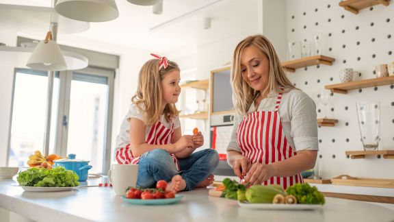 Imun Tubuh Keluarga Auto Naik, Ini 5 Tips Masak Masakan Rumah yang Sehat dan Anti Repot! Cocok untuk yang Baru Mulai Hidup Sehat!