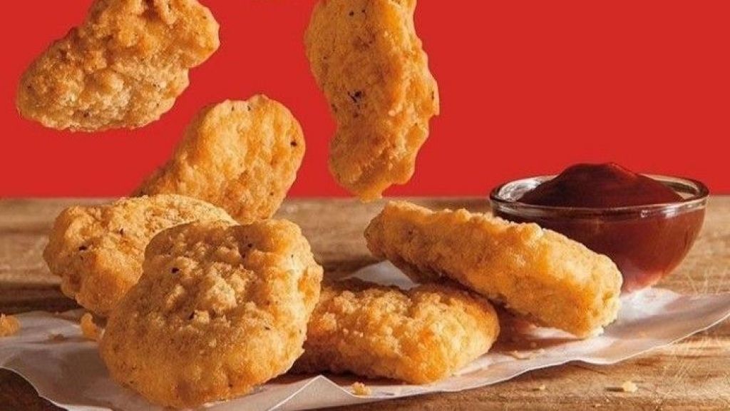 Belum Kebagian BTS Meal? Yuk, Coba Resep Chicken Nugget ala McDonald's yang Rasanya Mirip Banget!