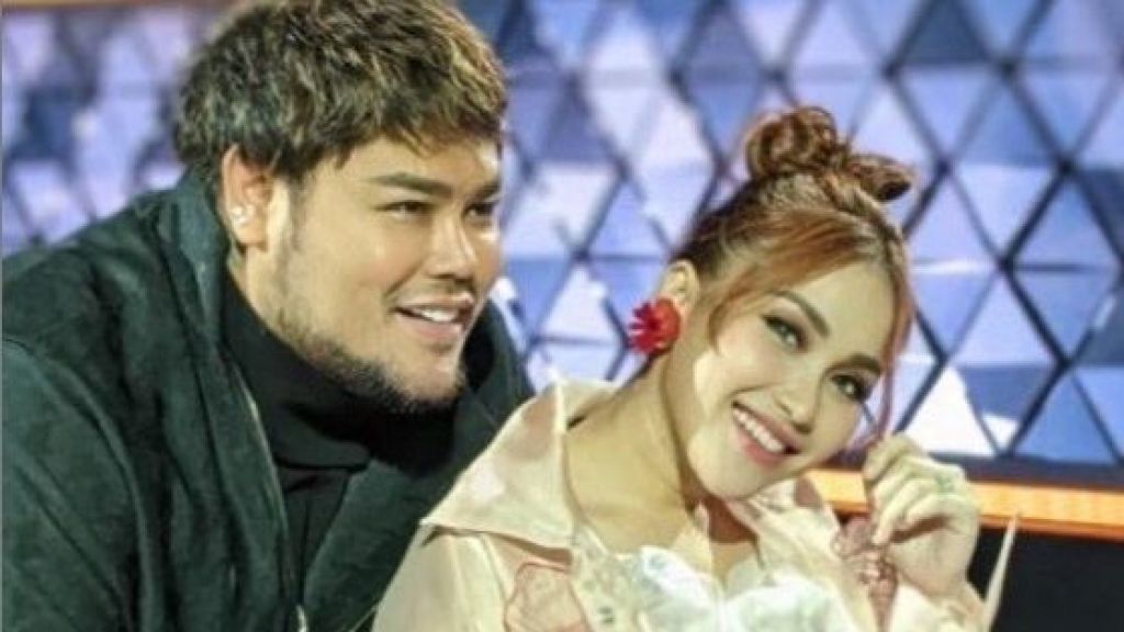 Lama Menjanda, Ayu Ting Ting Ajak Ivan Gunawan Kawin Kontrak!