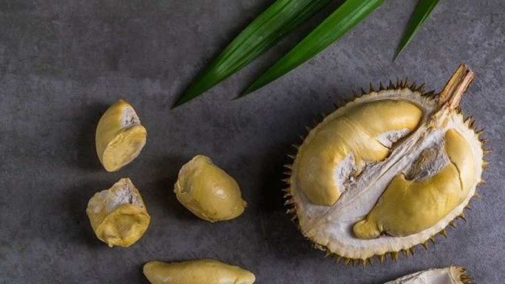 Apa Benar Konsumsi Durian Bisa Bikin Kadar Kolesterol Meroket? Intip Faktanya Yuk!
