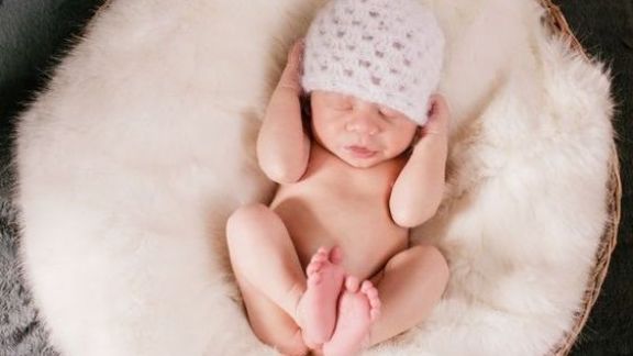 50 Nama Bayi Perempuan Bermakna Surga