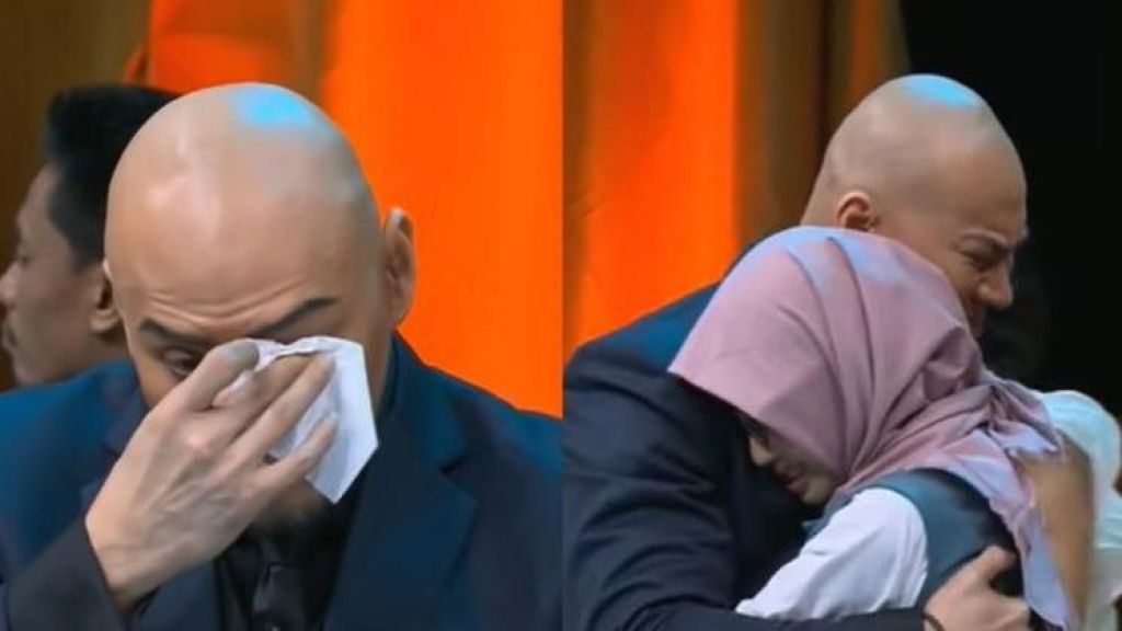 Tak Kuasa Bendung Air Mata, Deddy Corbuzier Menangis Haru Dipelukan Wanita Ini: Saya Rasa Tugas Saya Sudah Cukup, dan Aku...