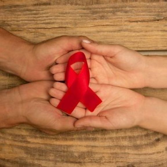 Sering Disamain, Apa Beda HIV dengan AIDS?