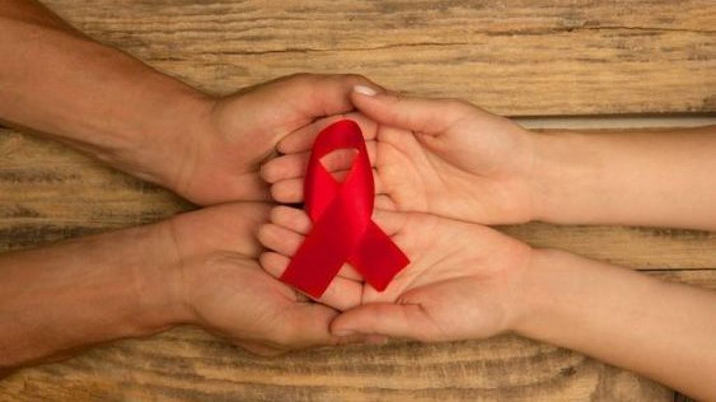 Sering Disamain, Apa Beda HIV dengan AIDS?