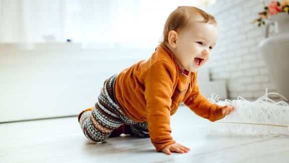 Cocok Buat Jagoan Kecil, 30 Nama Bayi Laki-laki Bermakna Kuat dari Berbagai Bahasa