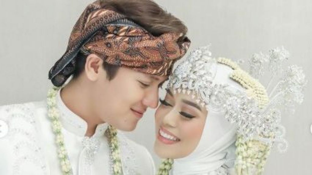 'Nekat' Nikah di Bulan Suro, Denny Darko Terawang Nasib Pernikahan Lesti Kejora dan Rizky Billar: Mereka Gak Akan Bahagia!