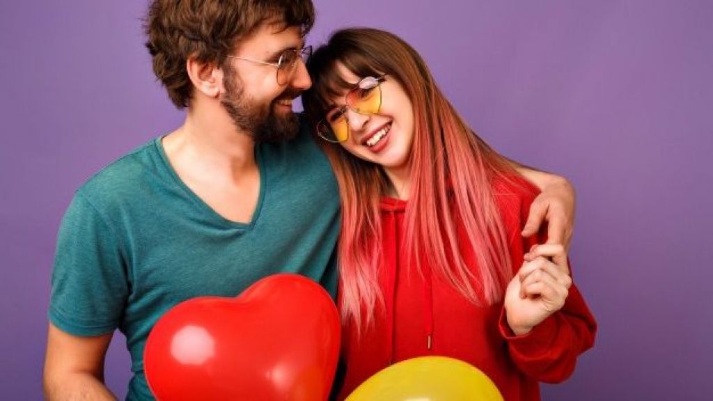 Bisa Jaga Keintiman Hubungan, Ini 6 Alasan Pentingnya Mengetahui Love Language Pasangan