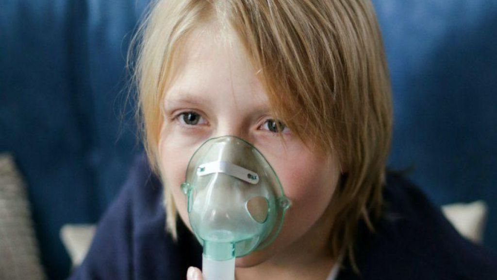 Hati-hati Si Kecil Menderita Pneumonia, Simak Gejalanya Langsung dari Dokter Anak, Moms Wajib Tahu Nih!