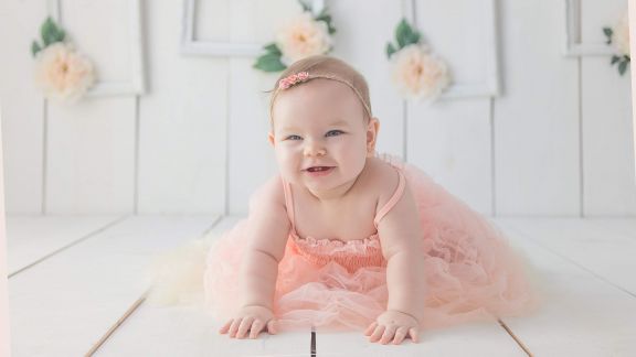 Agar Selalu Hidup Mujur, 30 Nama Bayi Perempuan Bermakna Kebahagiaan, Cantik-cantik Banget Moms!