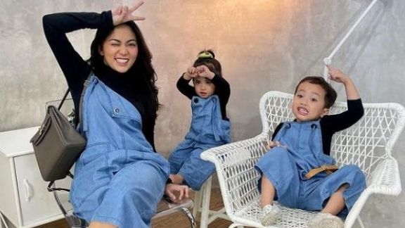 Rachel Vennya Beberkan Cara Didik Anak Agar Saling Sayang, Netizen Beri Sindiran: Diajarin Kabur Karantina juga Gak?!
