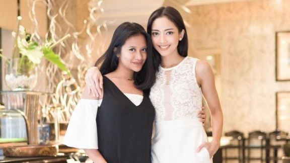 Diisukan Musuhan, Intip 5 Potret Kedekatan Ririn Dwi Ariyanti dengan Putri Aldi Bragi