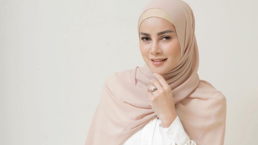 Sentil Soal Istiqomah, Olla Ramlan Bicarakan Kemungkinan Buka Hijab: Cobaan Selalu Berdatangan!