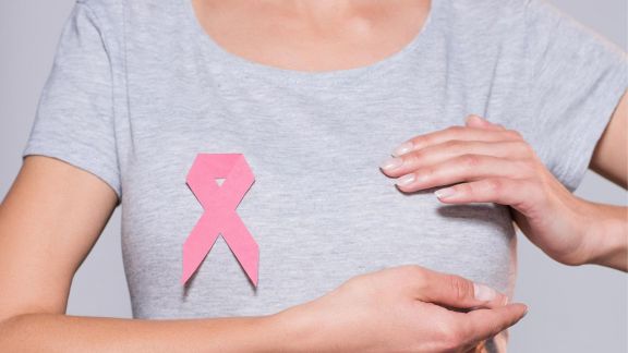 Penting! 5 Gaya Hidup Ini Bisa Cegah Kanker Payudara, Nomor Lima Malah Gak Banyak Orang Tahu Moms