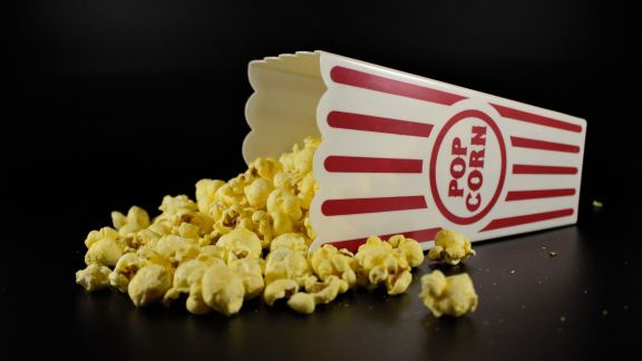 Bukan Cuma Jadi Camilan Diet Minim Kalori, Yuk Intip 5 Manfaat Lain Popcorn, Ternyata Bisa...