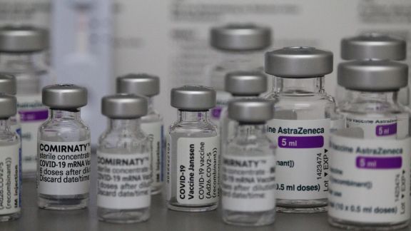 Sukses Bikin Vaksin, AstraZeneca Ciptakan 'Obat COVID-19': Hasilnya Efektif Kurangi Risiko Kematian hingga 50 Persen!