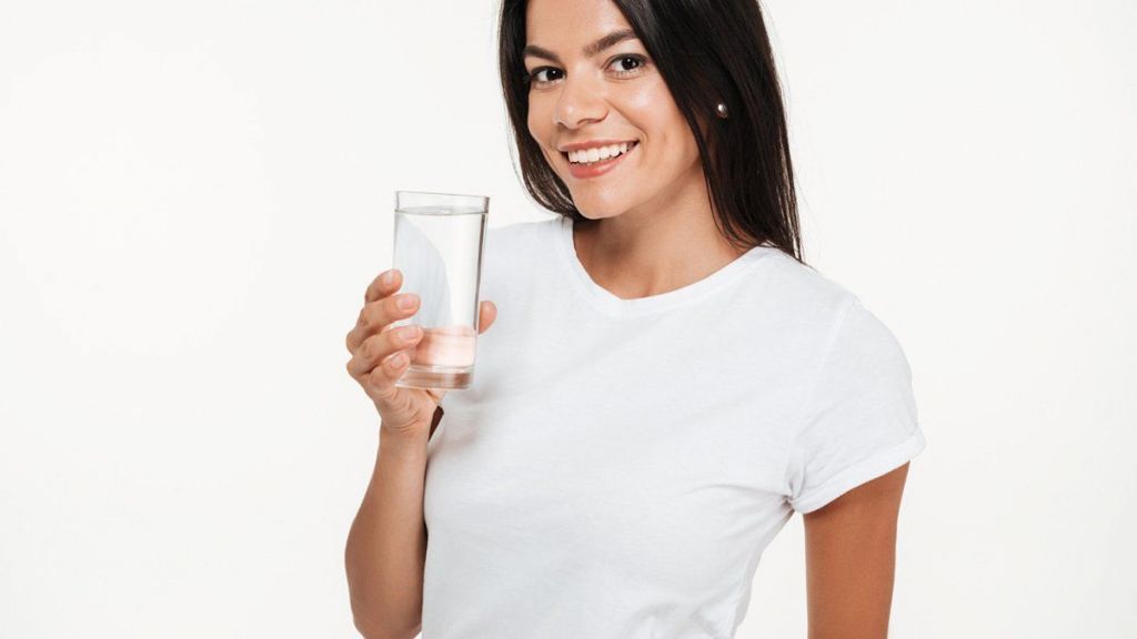 3 Jurus yang Harus Dilakukan Penderita Diabetes Agar Gula Darah Turun Terkendali, Termasuk Minum Air Putih!