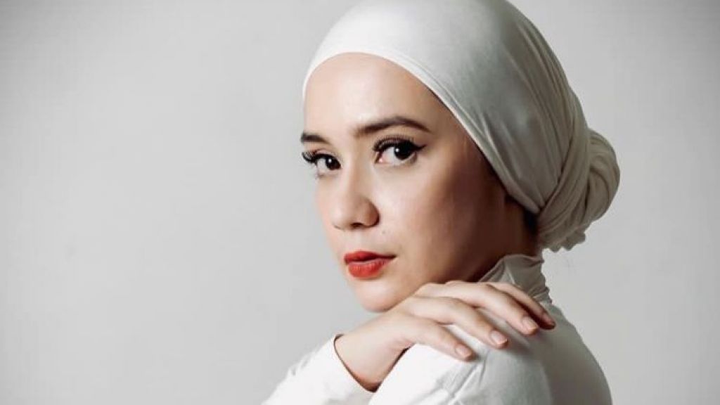 Rumah Tangganya Sempat Dikabarkan Retak, Putri Anne Tiba-tiba Isyaratkan Dirinya Single, Benarkah Sudah Cerai dari Arya Saloka?