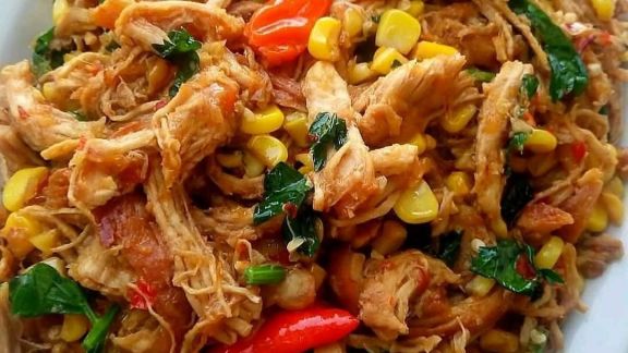 Resep Ayam Suwir Pedas, Siap-siap Kalap Nambah Nasi!