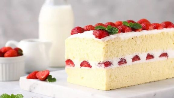 Resep Castella Strawberry Cake, Cocok untuk Menemani Hari Weekend Kamu