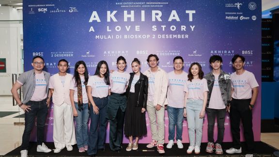 Jadi Film Romantis Fantasi Pertama di Indonesia, Akhirat: A Love Story Suguhkan Kisah Percintaan yang Unik!