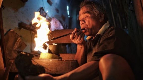 Mengenal Kekayaan Budaya Indonesia, Generasi Terakhir Tusuk Konde Patri Tiup