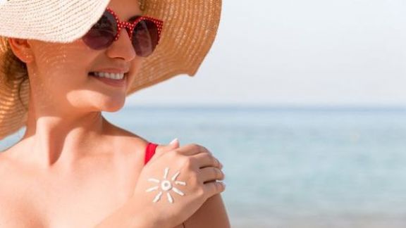 Ternyata Begini Cara Pakai Sunscreen yang Benar, Mendang Ubah Sebelum Terlambat Beauty!