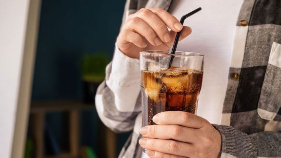 Hobi Minum Minuman Manis, 5 Penyakit yang Bakal Menyerangmu, Stop Mulai Sekarang Deh!