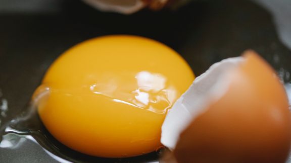 Putih Telur Ditambah Perasan Lemon, Mr. P Pak Su Langsung Keras, Moms Jadi Pengen Lagi dan Lagi