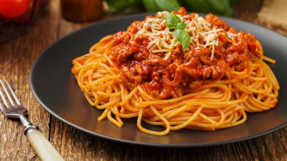 Mie Instan Vs. Spaghetti, Mana yang Lebih Sehat?