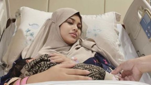 Aurel Hermansyah Resmi Menjadi Seorang Ibu, Ini Hal yang Harus Dilakukan Setelah Melahirkan, Calon Ibu Wajib Tahu Nih!