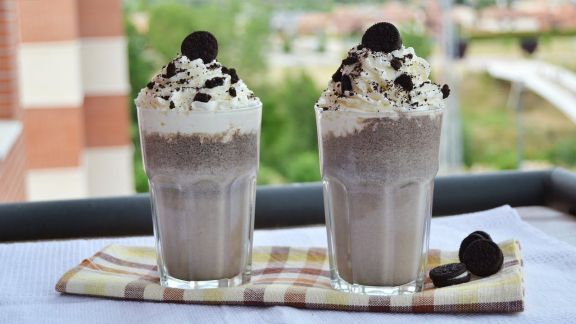 Milkshake Ala Cafe, Cuma 5 Menit Aja Langsung Jadi!