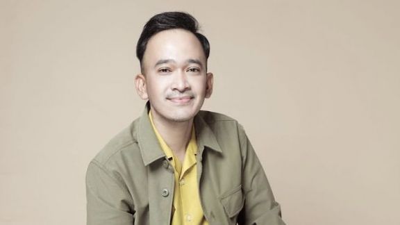 Ruben Onsu Jatuh Tersungkur Imbas Didorong Kencang Kru TV, Suami Sarwendah Ungkap Kondisi Tubuhnya: Gak Mungkin Gak Kenapa-kenapa!