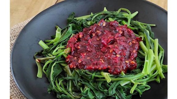 Resep Praktis Rujak Kangkung, Segar dan Pedasnya Siap Menggoyang Lidah!