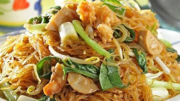 Resep Soun Goreng Pakcoy, Gurih, Lezat, Tambah Saus Kacang Nikmat!