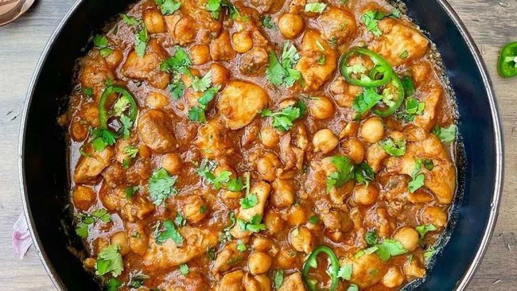 Cara Buat Chicken Curry untuk Si Kecil, Pastinya Enak dan Bergizi