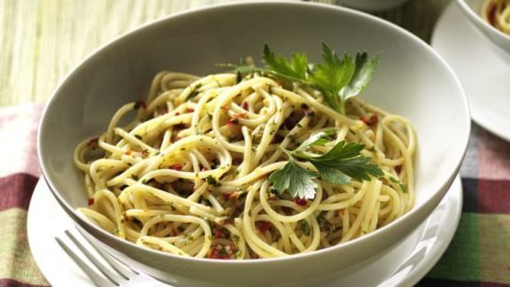 Yummy! Resep Spaghetti Aglio Olio Rasa Restoran, Lezatnya Delizioso!