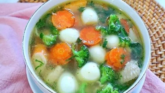 Resep Sup Telur Puyuh Bumbu Rajang, Kuahnya Segar, Dijamin Nikmat!