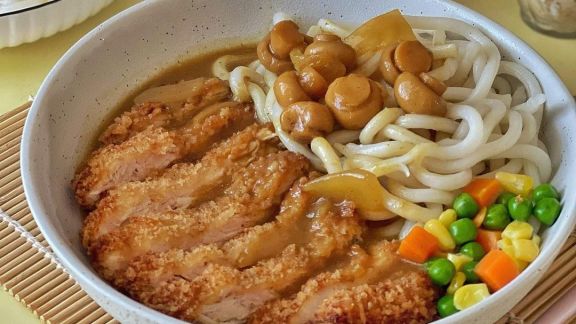 Resep Udon Simpel ala Mama Gigi, Rasanya Gak Kalah Jauh dari Restoran Jepang