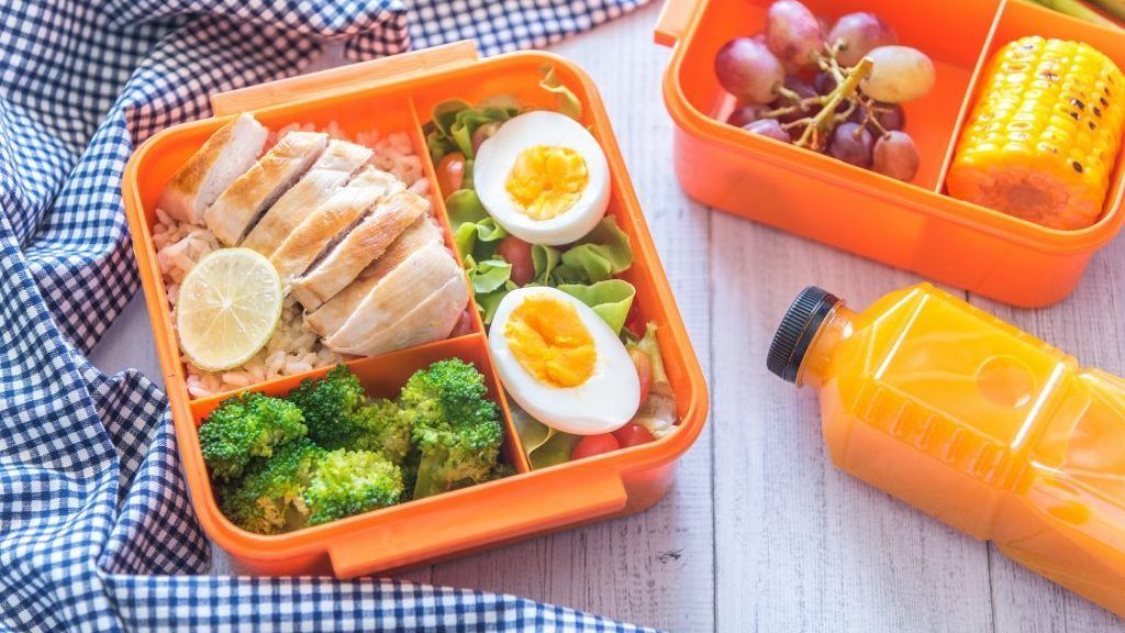 Inspirasi Menu Bekal Sekolah Anak yang Lezat dan Mudah Dibuat, Yuk Coba Moms!