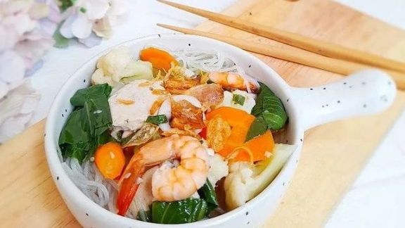 Resep Bihun Kuah, Cocok untuk yang Sedang Gak Batuk, Kandungan Minyaknya Sedikit!