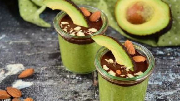 Trik Bikin Puding Alpukat Coklat, Lembut dan Manisnya Menyatu dalam Mulut, Enak Banget